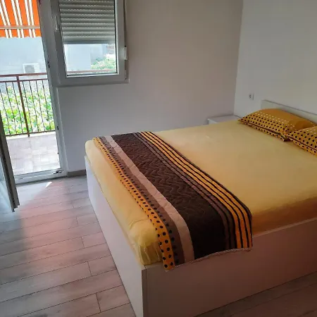 City Apartment Omis Apartman